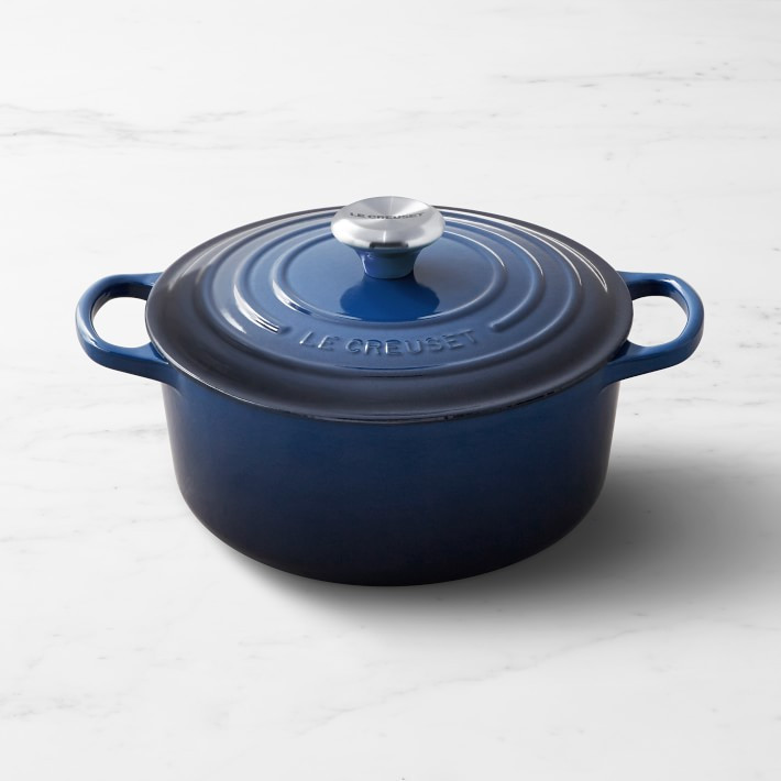 Le Creuset Signature Enameled Cast Iron Round Dutch Oven | Williams-Sonoma