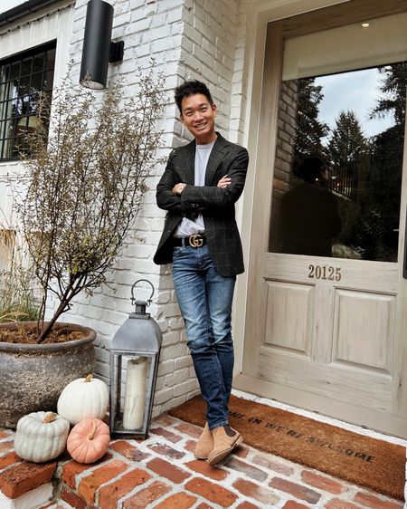 A fall style moment in between showings at my listing in Brookswood! 🍁🍂

#ootdmen #whatiwore #fallstyle #vancouverrealtor

#LTKmens #LTKhome #LTKSeasonal