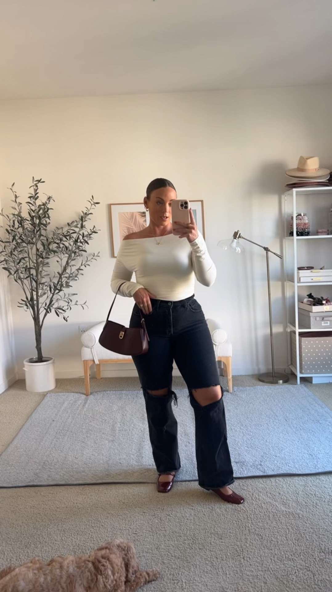 A really cute date night look! 

Top medium
Jeans 28/6R 

#LTKMidsize #LTKSeasonal #LTKFindsUnder100