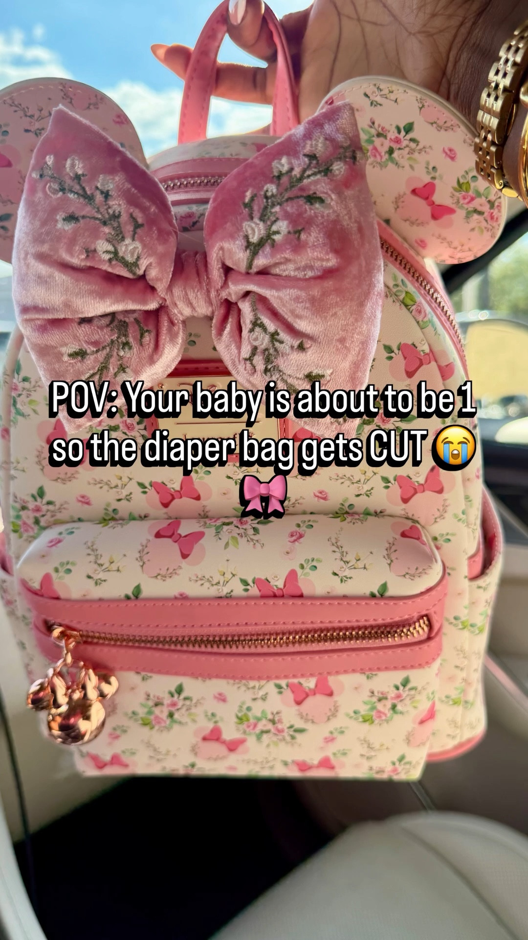 She said she’s turning ONE so we packing ✨light✨ now 😭🎀

No more dragging the whole house around… just the essentials + a little ✨style✨ because baby girl don’t play about her looks 💅🏽

This Minnie backpack?? Giving soft luxury toddler. Giving Loveshack vibes. Giving she knows she cute 😭

Perfect for quick outings, errands, or when you just not in the mood to carry that big diaper bag anymore 🙃



#LTKmomlife #LTKBaby #LTKmorningroutine