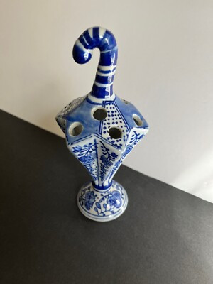 Two's Company Umbrella Shaped Frog/Flower Holder | eBay US