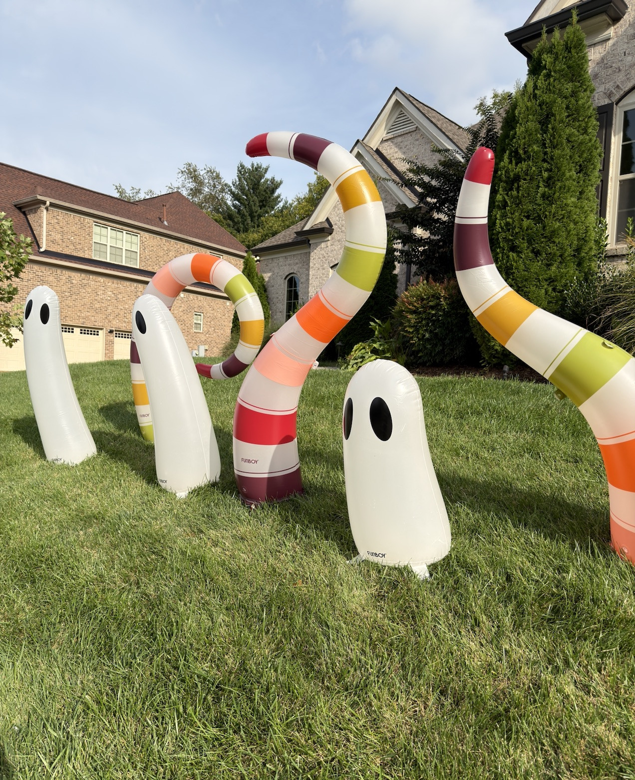 Halloween floats, fall decor, Halloween home decor 

#LTKSeasonal #LTKHalloween #LTKSaleAlert