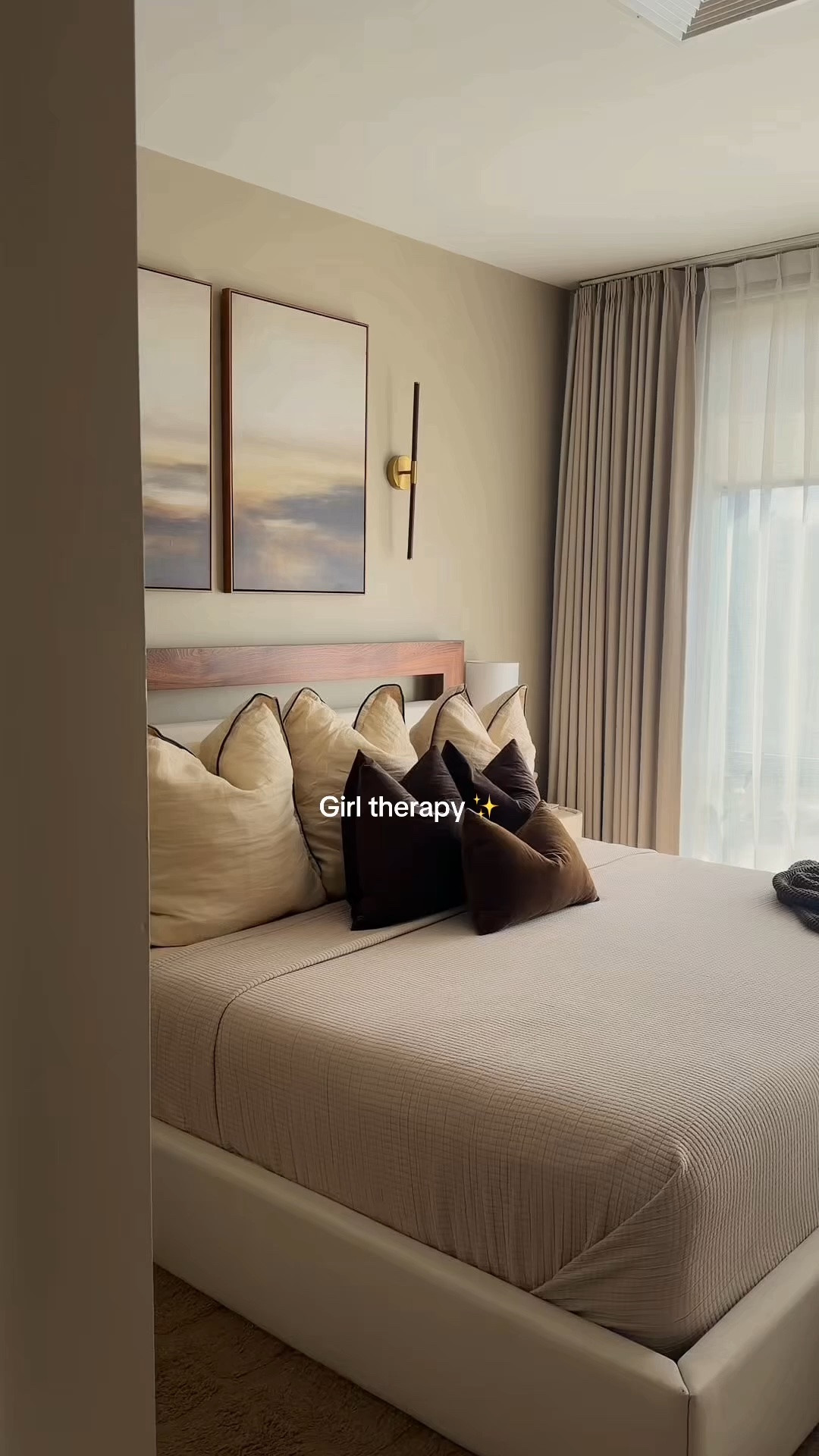 Making the bed feel like a five-star stay 🤎☁️ Fresh linens from @onequince  and suddenly I have nowhere else I’d rather be. #BedroomRefresh #CozyHome #EarthtoneHome #BedMaking #HomeDecor

#LTKHome #LTKSaleAlert #LTKOver40