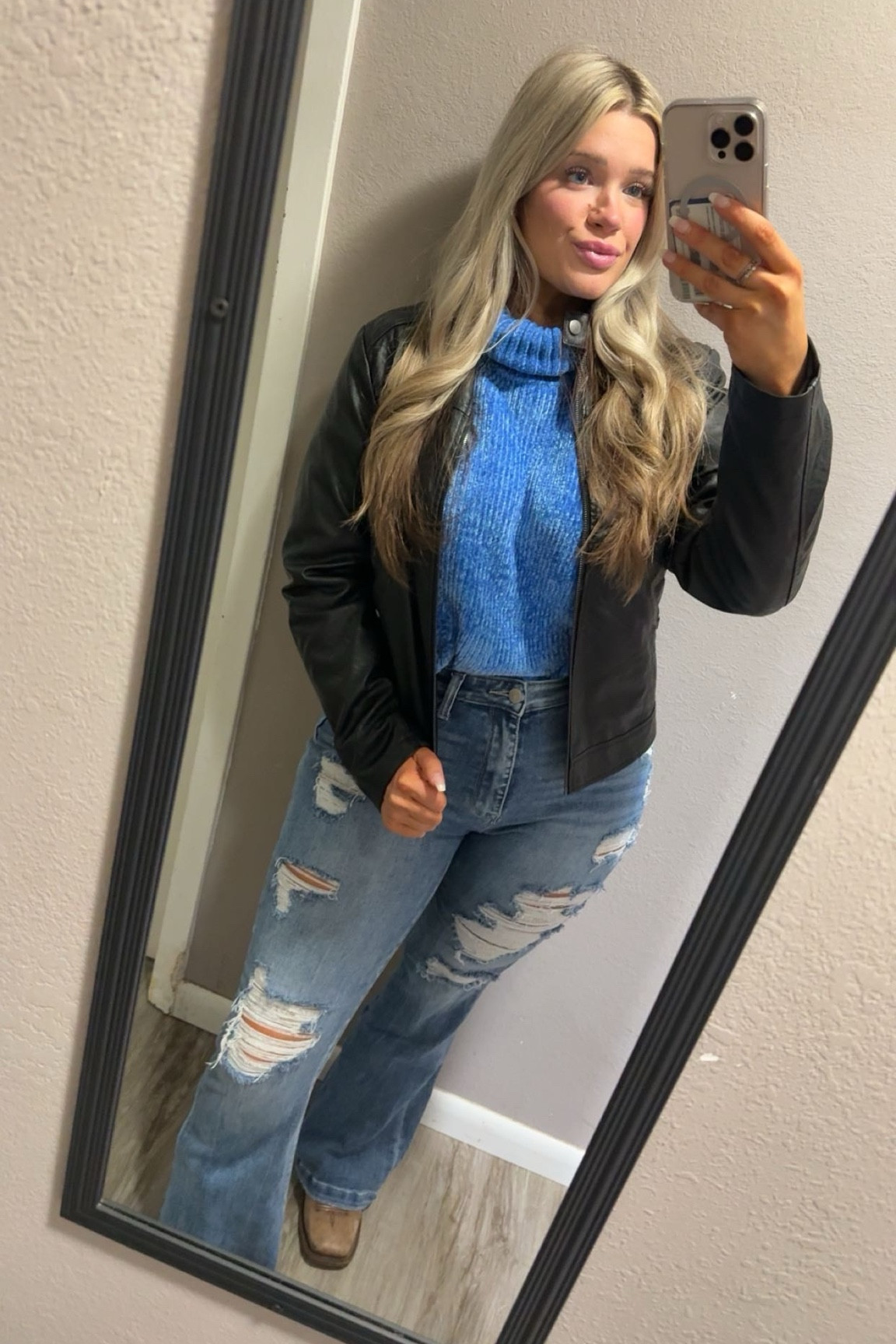 jeans are bailey made!! 

#LTKCyberWeek #LTKStyleTip