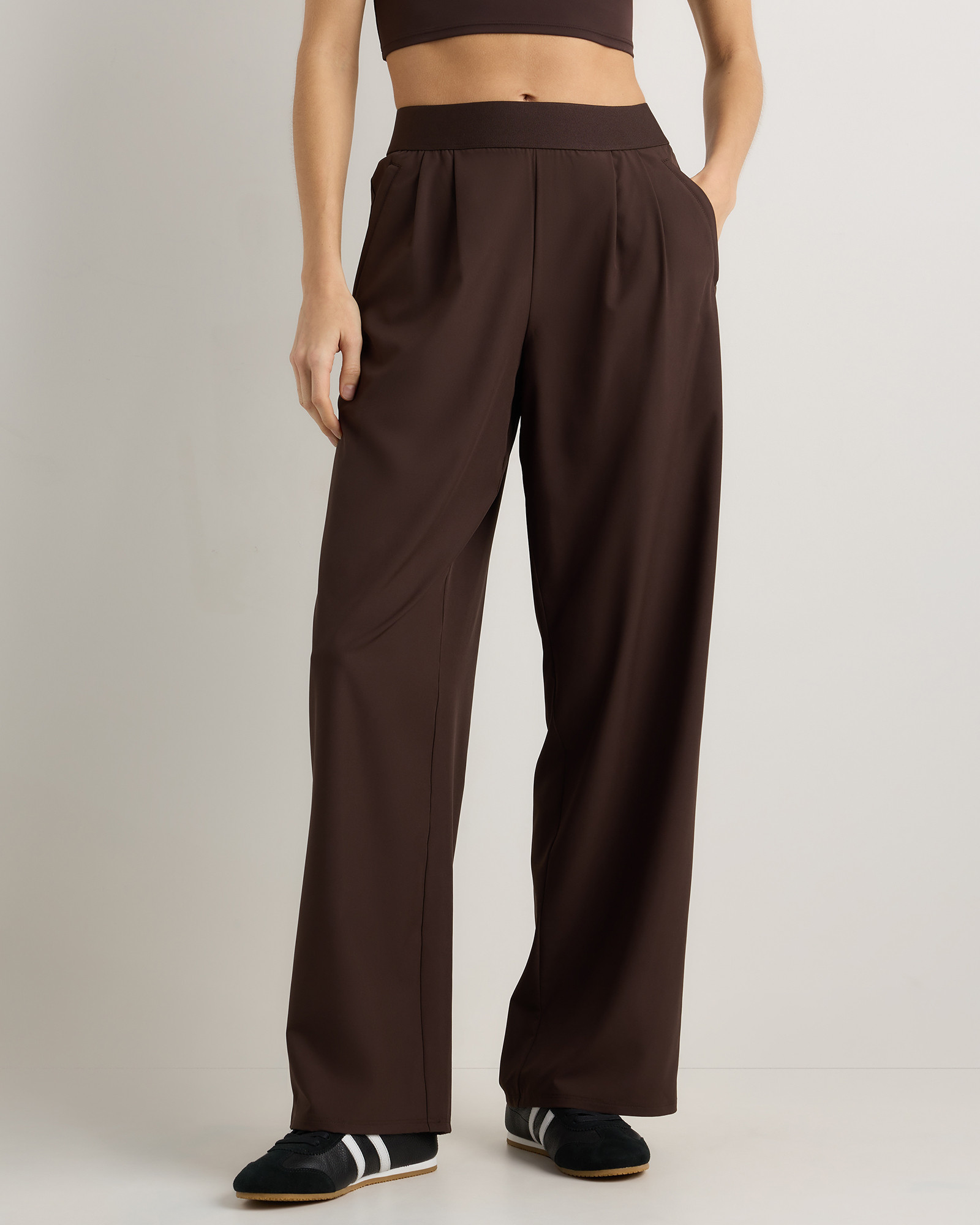 Quince | Women's Performance Tech Wide Leg Pants in Coffee Bean Brown, Size XS, Recycled Polyester | Quince