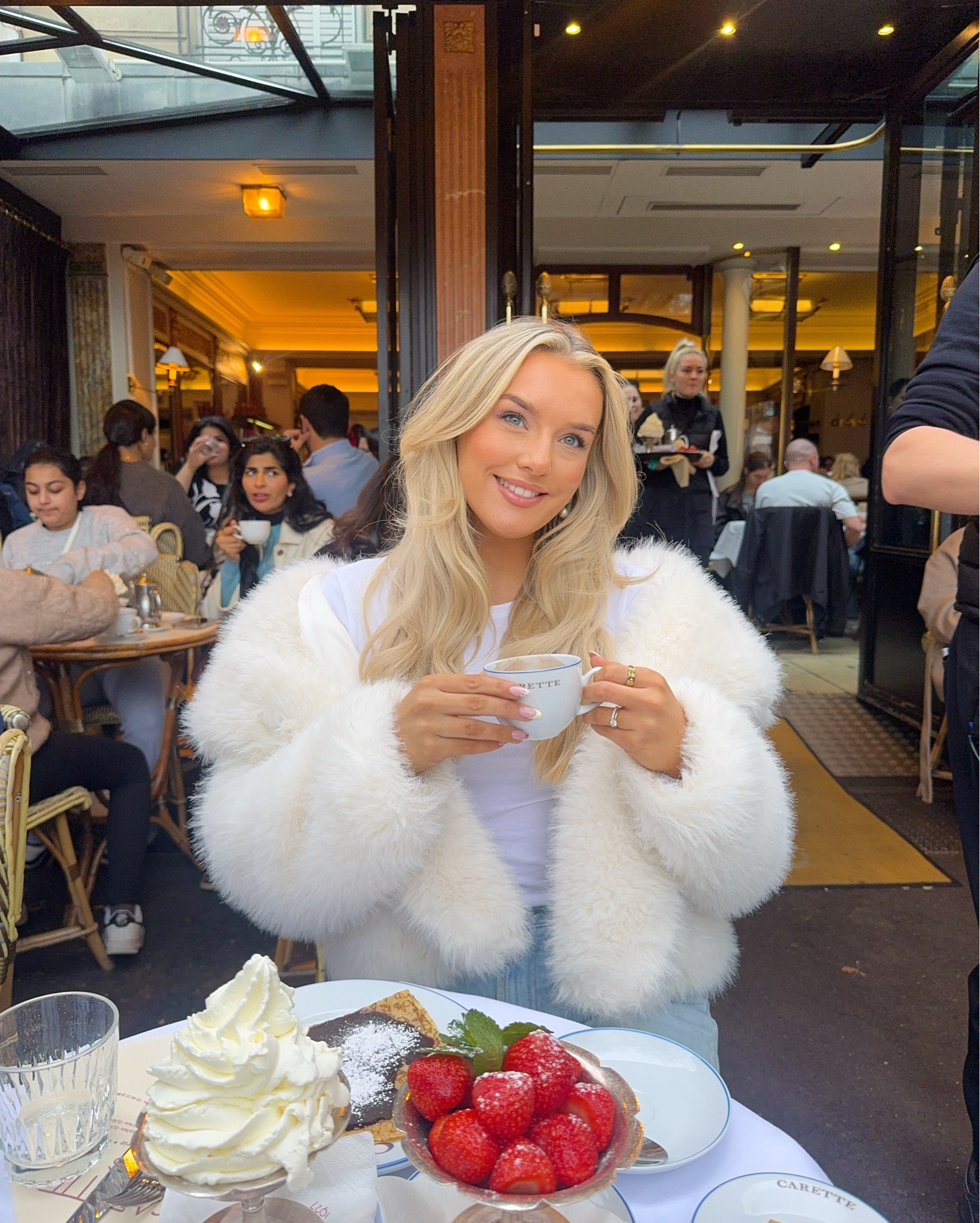 Faux fur coat of dreams 

#LTKwinter #LTKuk #LTKautumn