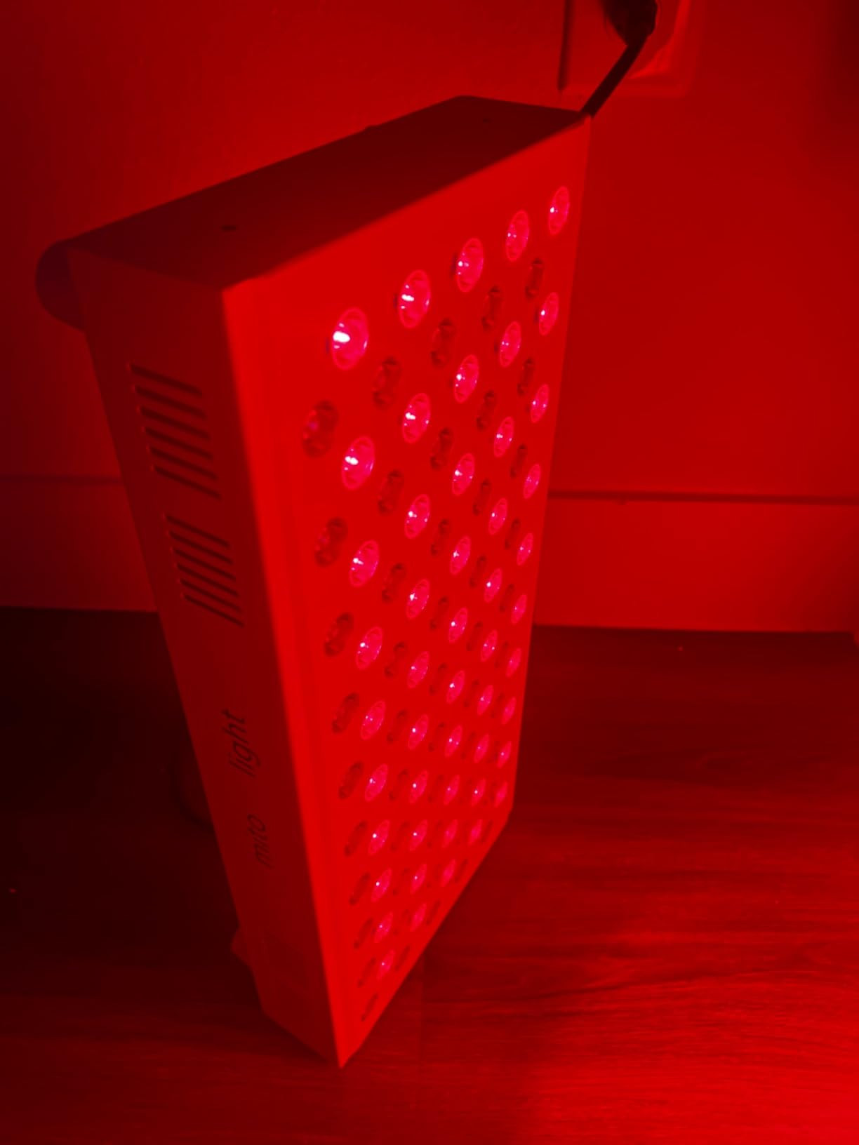Mito Red Light – MitoMAX 2.0 Red Light Panel – Red Light Therapy for Face and Neck – Red Li... | Amazon (US)