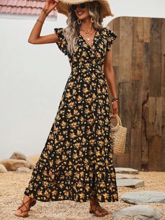 SHEIN LUNE Floral Print V-Neck Dress With Ruffle Trim | SHEIN