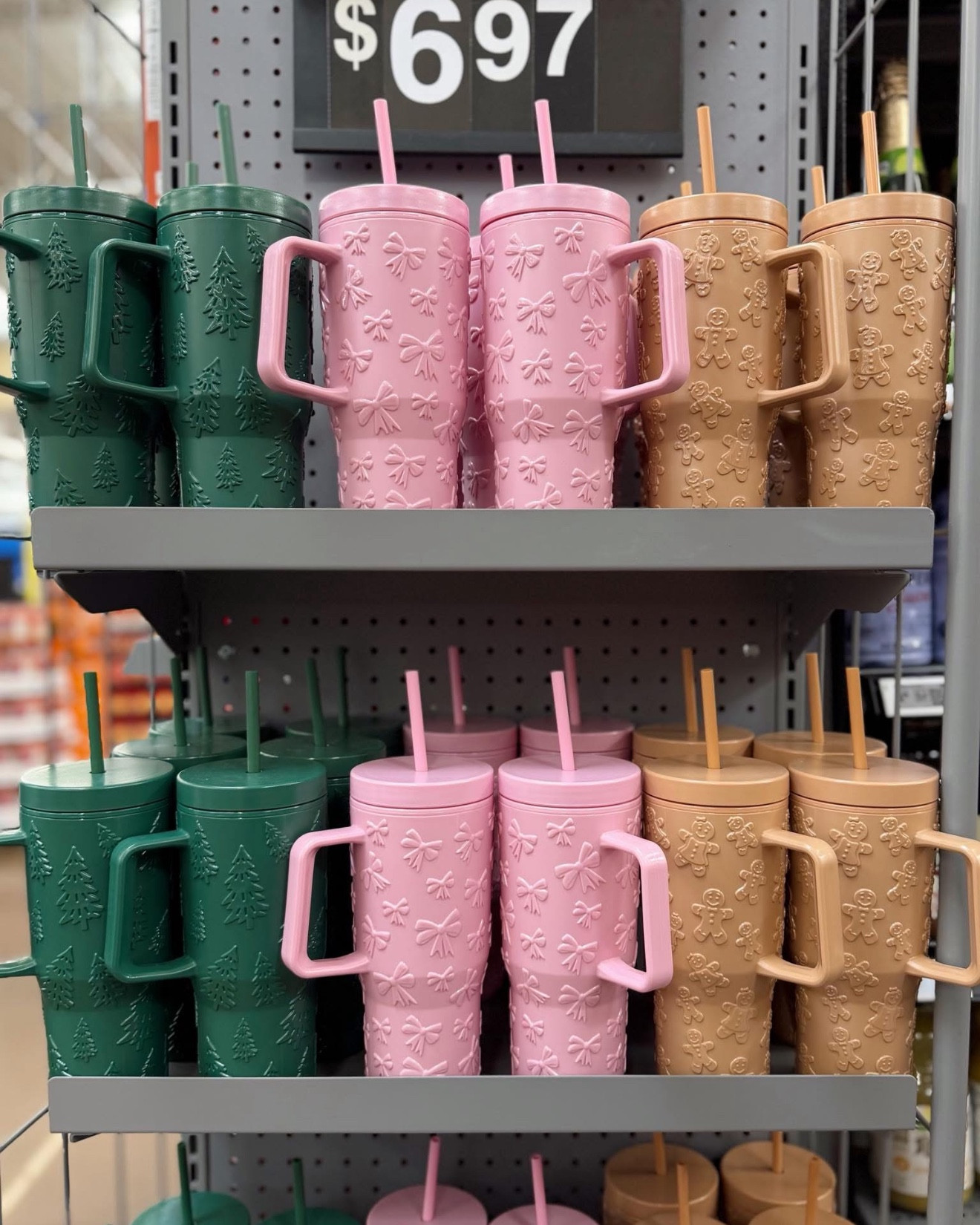 Holiday Tumblers and cups 🎄

#LTKSeasonal #LTKHoliday #LTKU