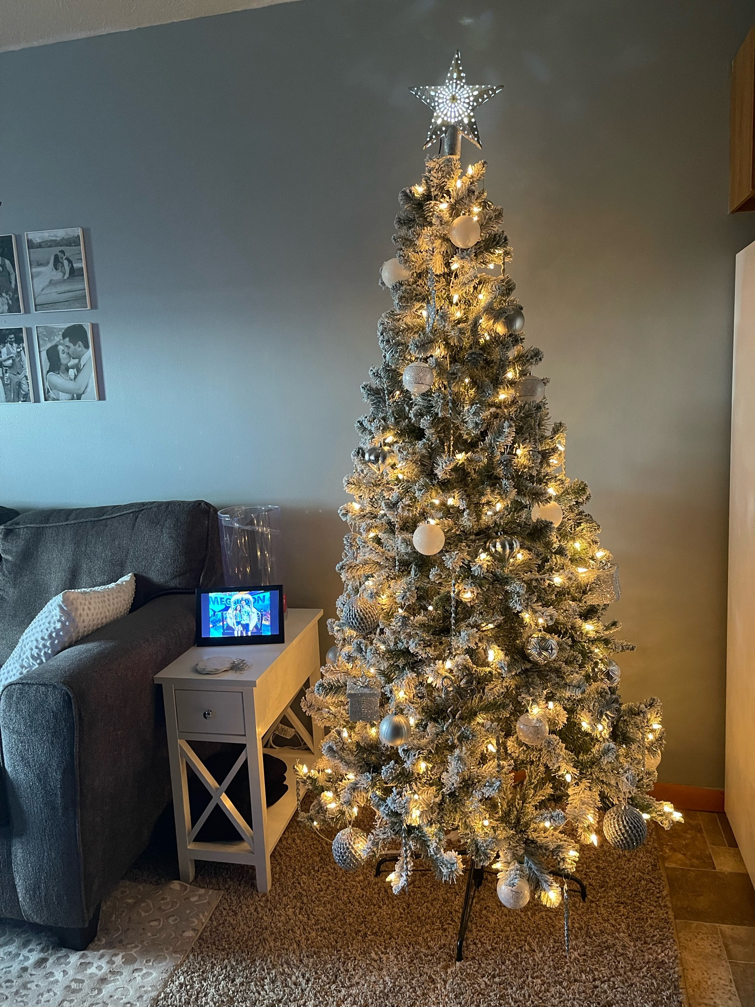 Love our tree this year! ❄️🌲

#LTKSeasonal #LTKhome #LTKHoliday
