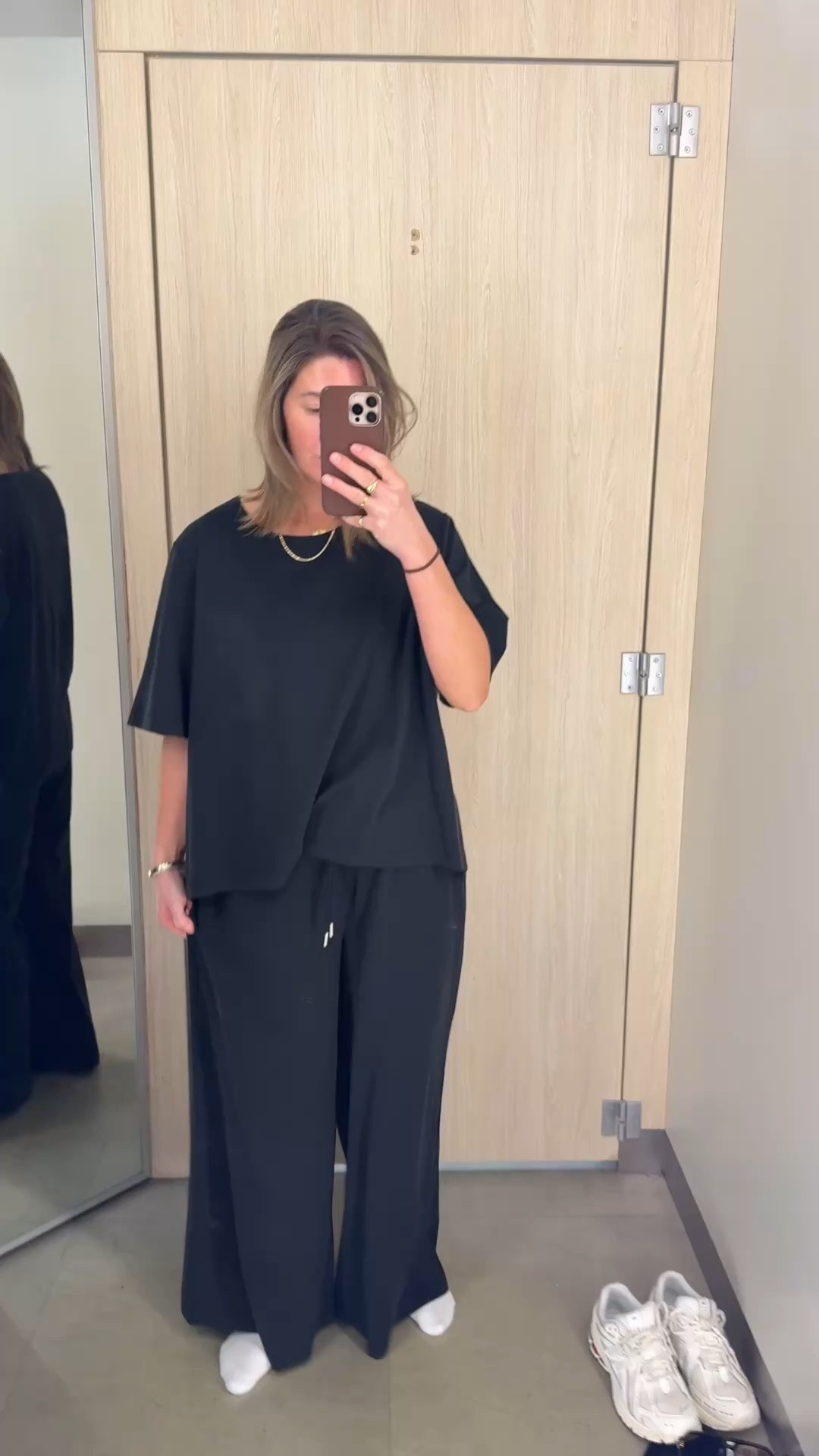 I got the size L in the top I found it quite short and I have a long torso so sized up for length, 
and S bottoms they’re quite roomy you can size down in these, 
I’m 170cm tall

#LTKspring #LTKsummer #LTKaustralia