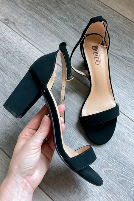 Perfect closet staple black suede 3” heel from Amazon

Got my true size 7, sight vision through arch of foot, gold clasps 

#LTKshoecrush #LTKFind #LTKunder50