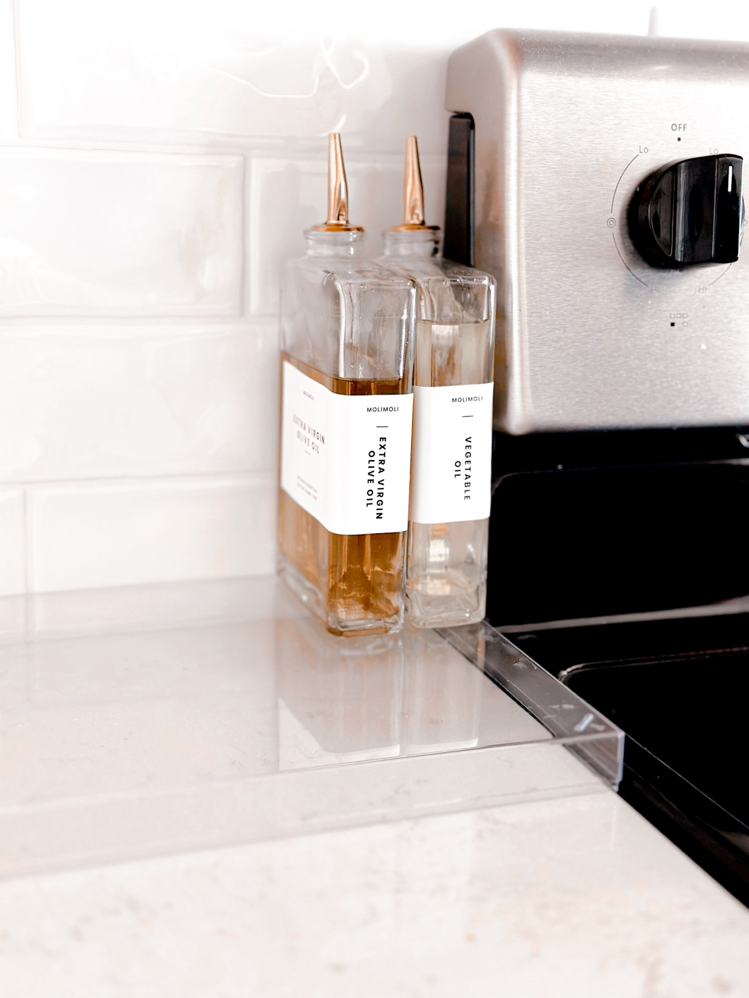 2 pack oil dispensers with gold spout 

These are affordable and come with labels 


Glass bottles, cook items, household details 

#LTKFindsUnder50 #LTKHome