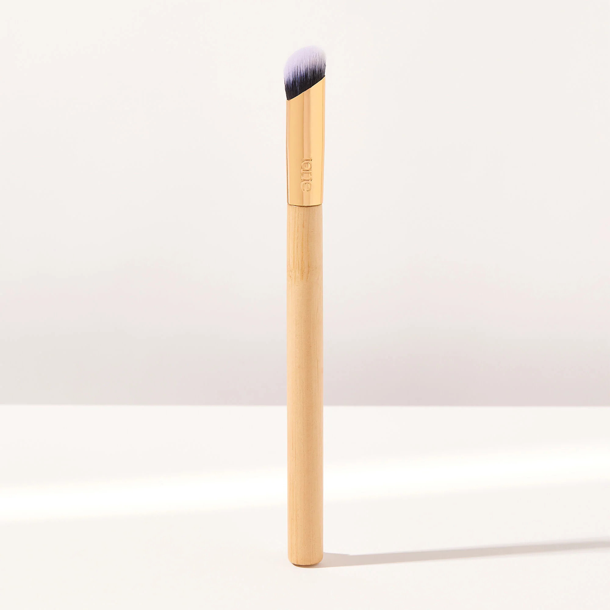 small full coverage concealer brush - multi | tarte cosmetics (Global)