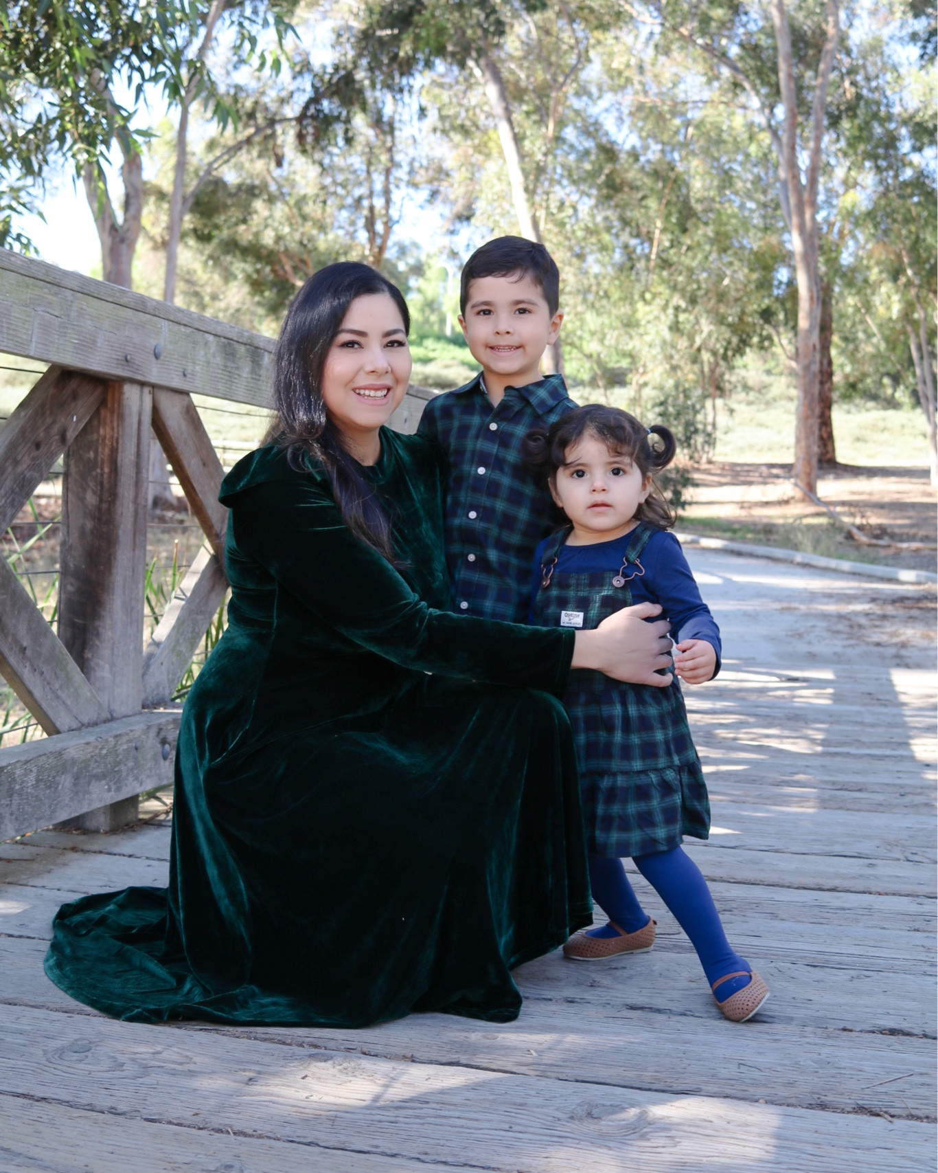 Holiday pictures outfits, coordinating family outfits, kids holiday outfits

#LTKkids #LTKfamily #LTKHoliday