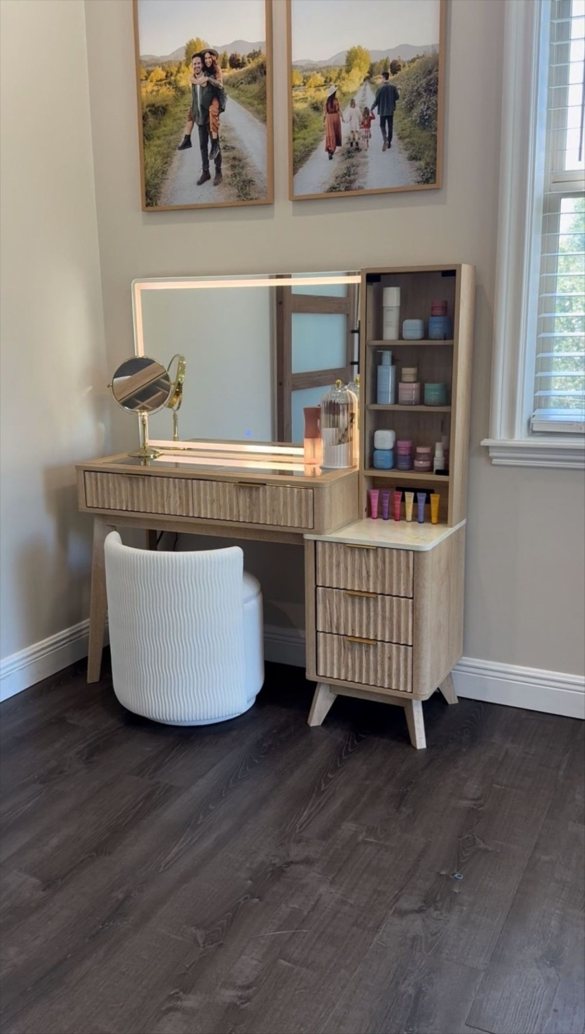 Obsessed with this Beauty Makeup Vanity with light-up mirror & storage 🤎

#LTKgrwm #LTKFestival #LTKdayinmylife