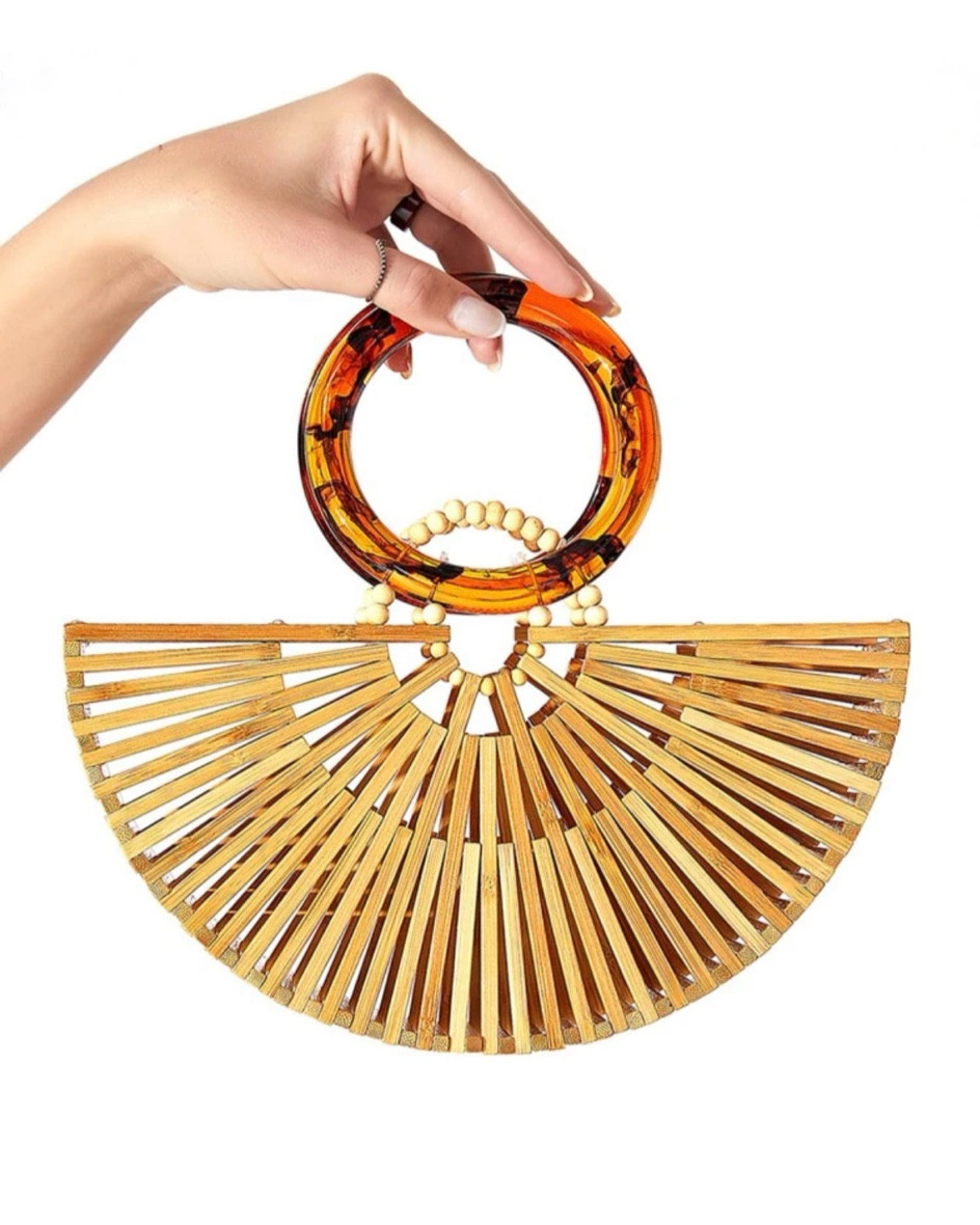 Top Ring Saddle Bag

#LTKFind #LTKstyletip #LTKsalealert