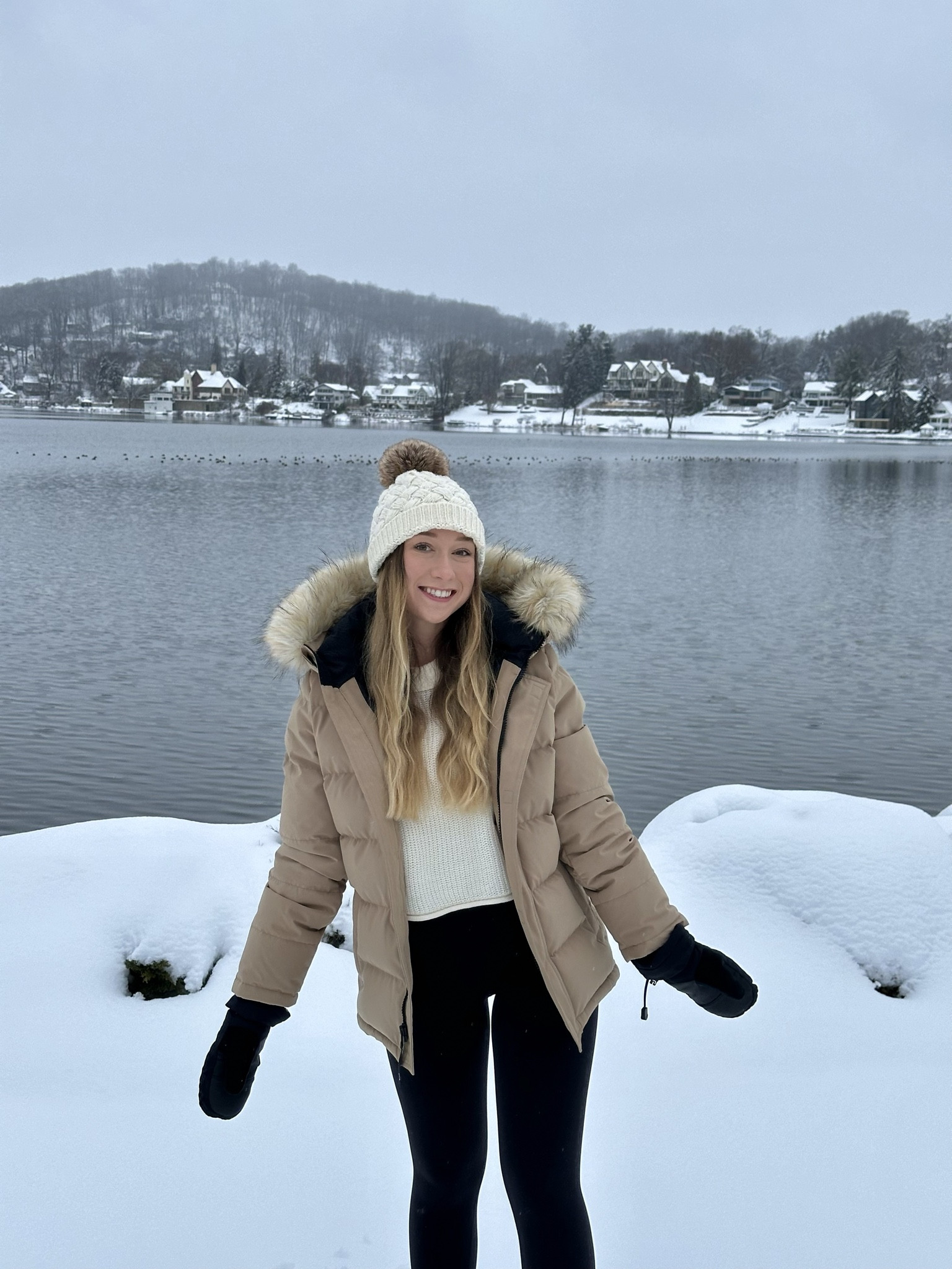 Aritzia The Powder Parka Short Winter Coat!❄️

So cozy and warm! Love this coat so much. Bought it about a year ago and it still feels new.

Wearing size small. For reference I am:
5’4”
25.75” waist
38.5” hip
33” bust

My sweater is from Target - wearing size small.



#LTKU #LTKstyletip #LTKSeasonal