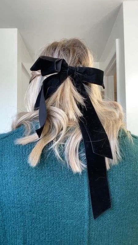 This Velvet bow really dresses up any simple outfit and adds a little extra holiday pizzazz // stocking stuffers // holiday // gift ideas //. Christmas





#LTKstyletip #LTKfindsunder50 #LTKHoliday