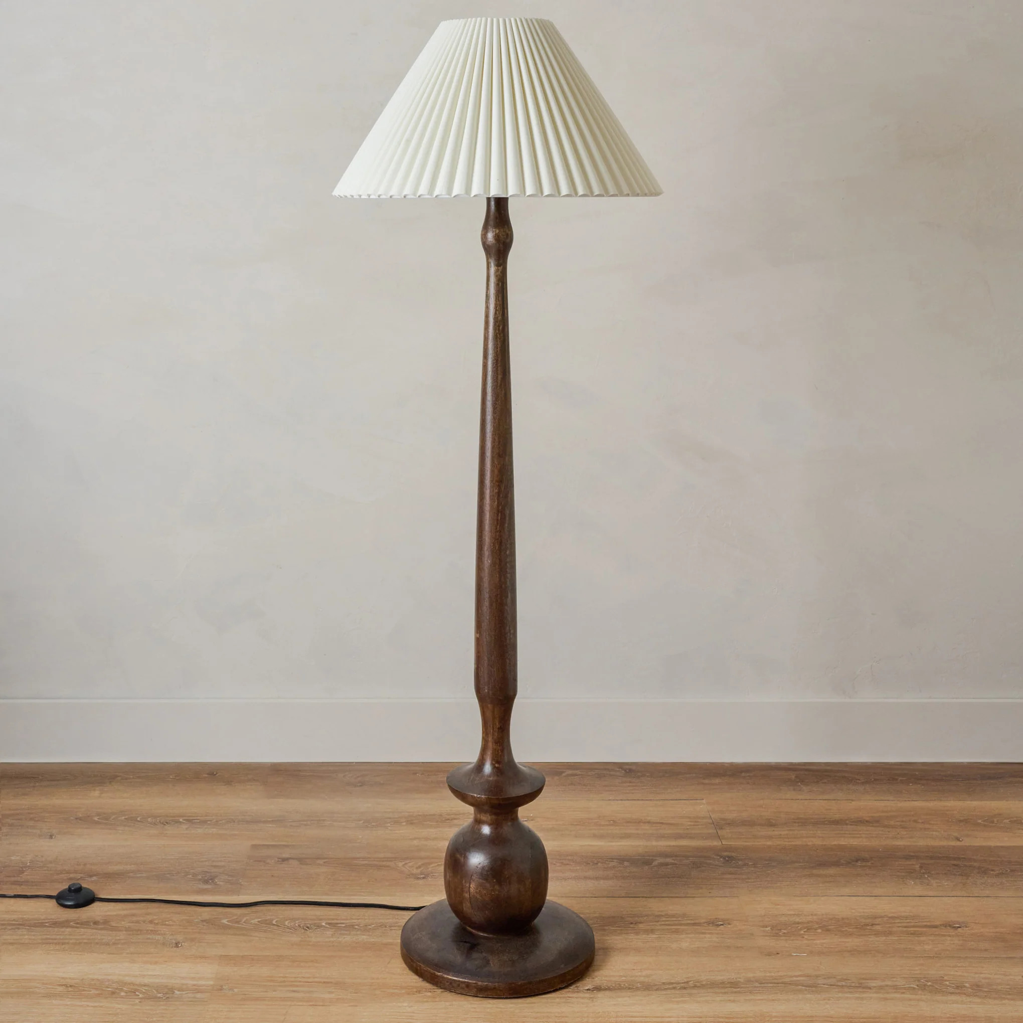 Reyna Turned Wood Floor Lamp | Magnolia