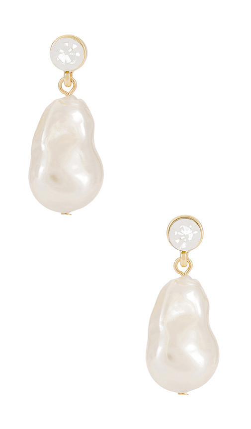BaubleBar Elizabeth Earrings in Pearl. Size all. | Revolve Clothing (Global)