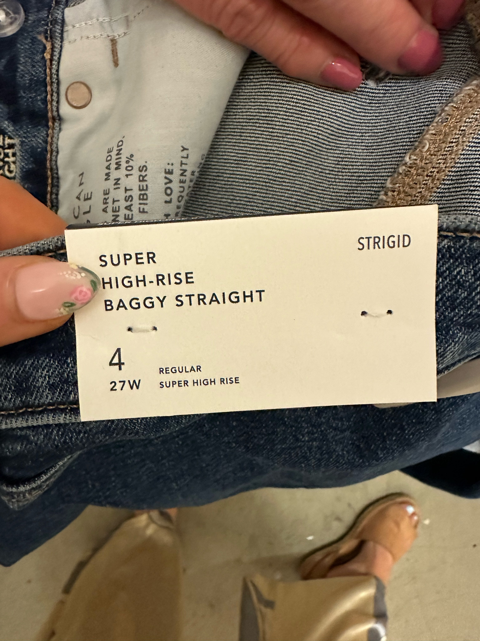 American Eagle 30% off sale, super high-rise, baggy, straight stringed American Eagle jeans



#LTKsalealert #LTKfindsunder50