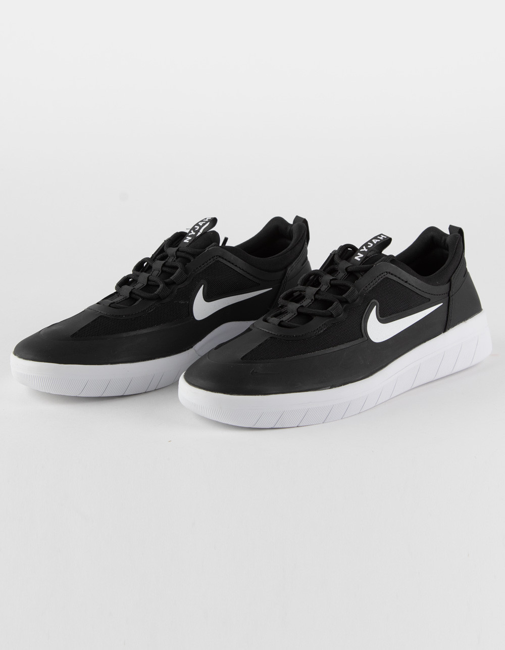 NIKE SB Nyjah Free 2 Shoes - BLK/WHT | Tillys | Tillys