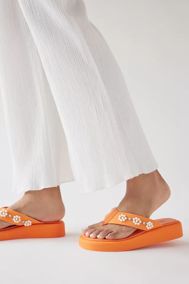 UO Embellished Thong Sandal | Urban Outfitters (US and RoW)