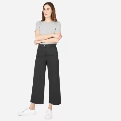 https://www.everlane.com/products/womens-hirise-wide-crop-pant-trueblack?collection=womens-bottoms | Everlane