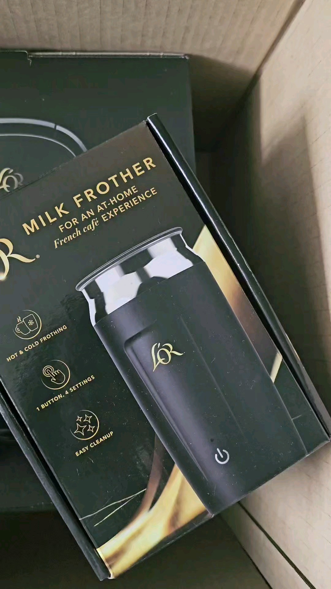 I got a new Expresso Machine for Valentine's Day 💓 #expressomachine #coffeemachine #unboxing #productreview #lorcoffeemachine #coffeepods #coffeelovers

#LTKFamily #LTKHome #LTKWatchNow