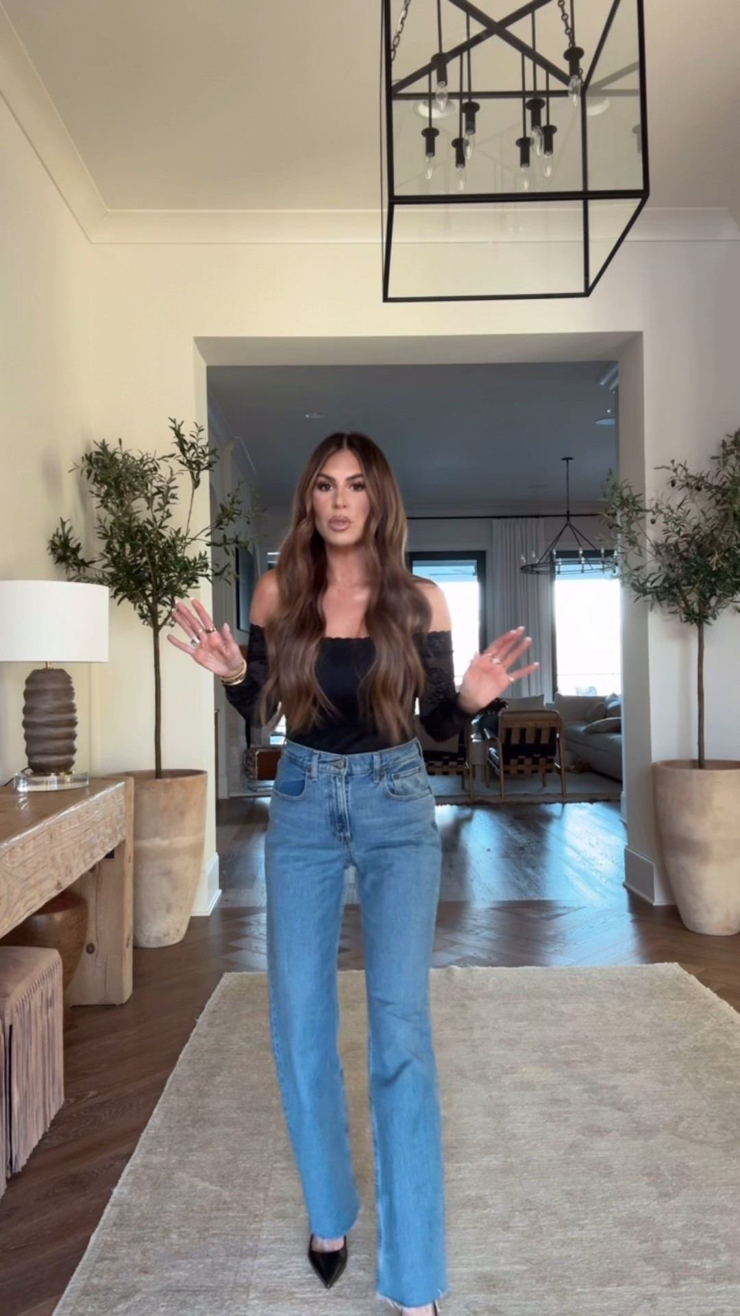 Small top and 27 regular Denim

up to 40% off + an extra 15% off with code DENIMAF