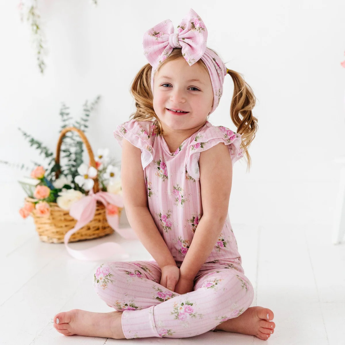Blooming Bouquet Two-Piece Pajama Set | Bums & Roses