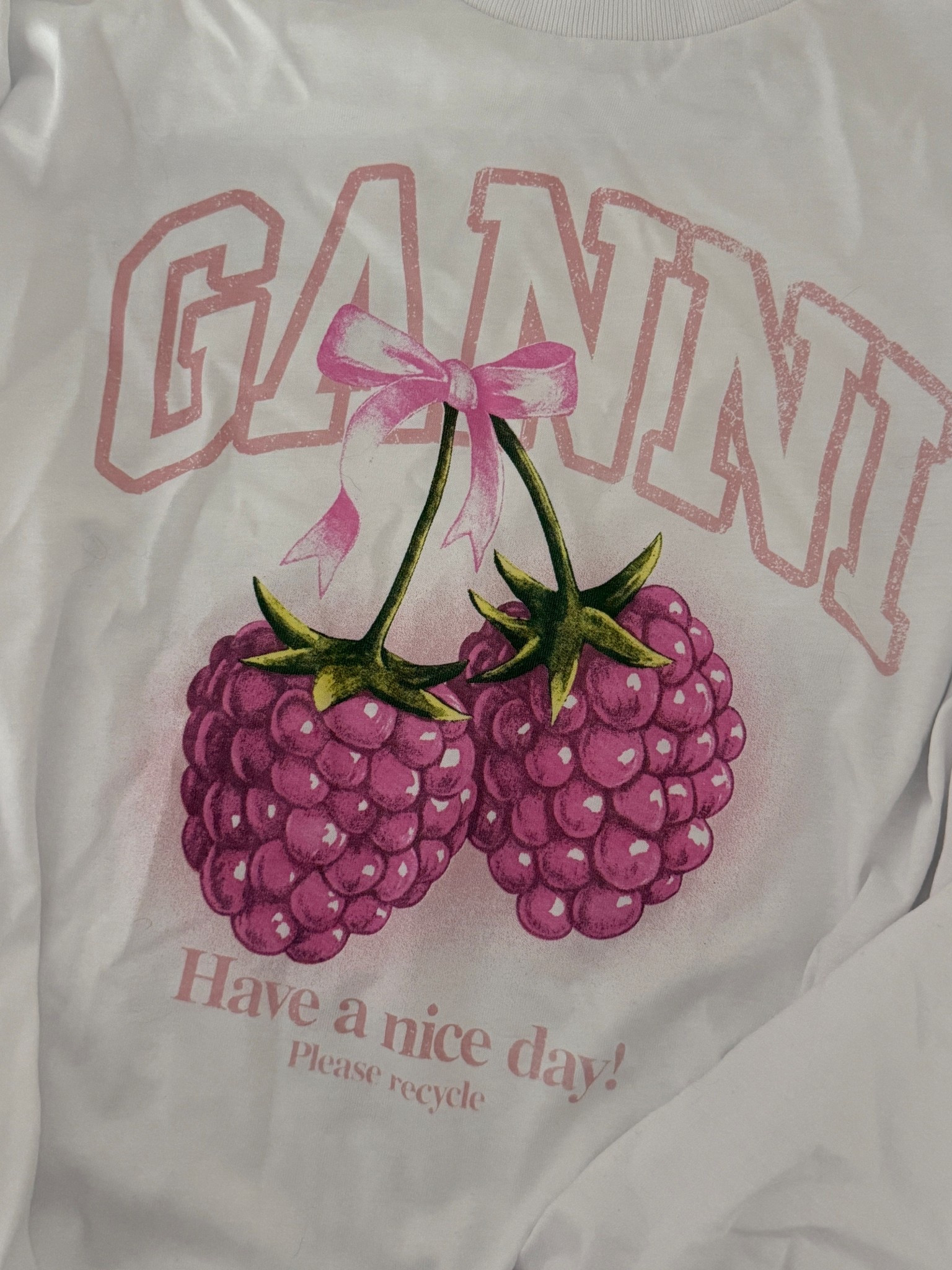 have a nice day 🍒

ganni graphic tee | ganni graphic t-shirt | raspberry shirt | raspberry t-shirt | ganni graphic shirt | fruit shirt | fruit t-shirt | pink ganni shirt | pink ganni graphic t-shirt | pink ganni graphic tee | bow t-shirt | 

#LTKSeasonal #LTKootd #LTKgrwm