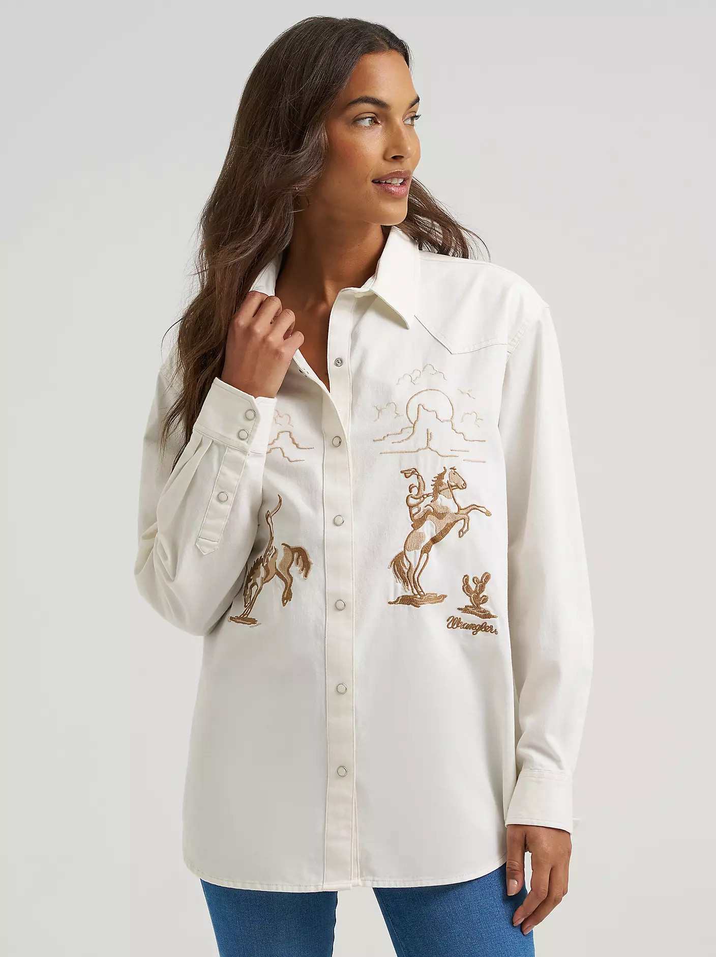 Women's Embroidered Boyfriend Western Snap Denim Shirt | Wrangler