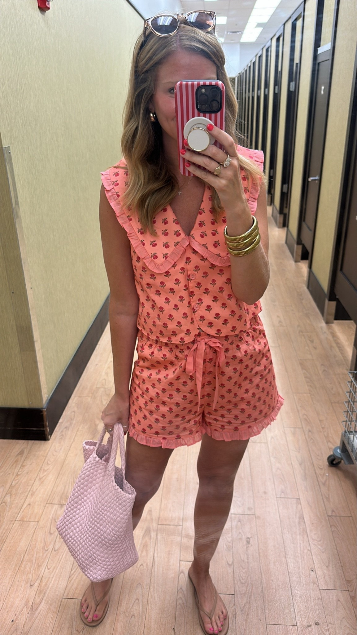 All about the sets! This matching set from vestique is sooo cute! In a M in both.