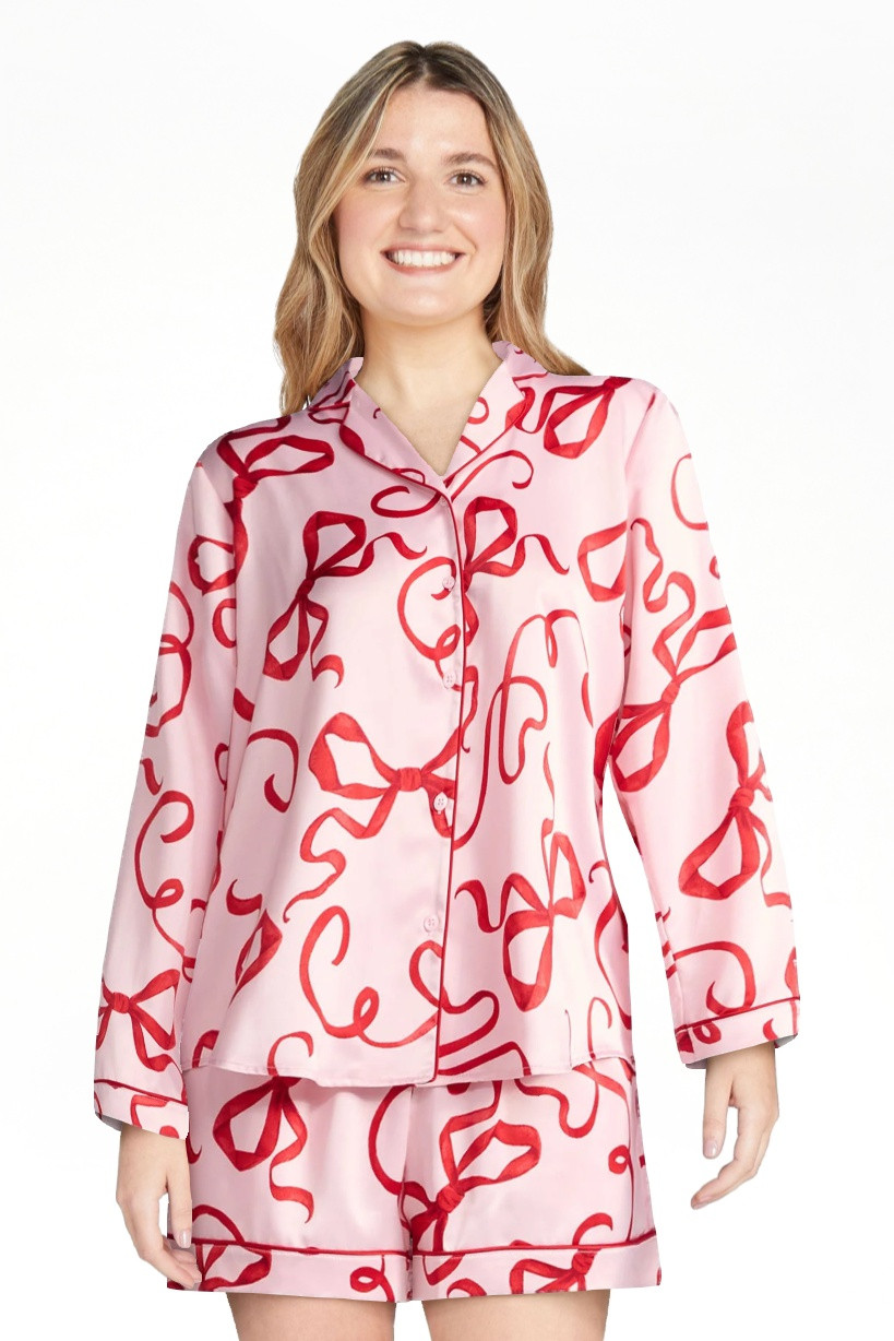 Joyspun Women’s Stretch Satin Notch Long Sleeve Top and Shorts Pajama Set, 2-Piece, Sizes XS-3X | Walmart (US)