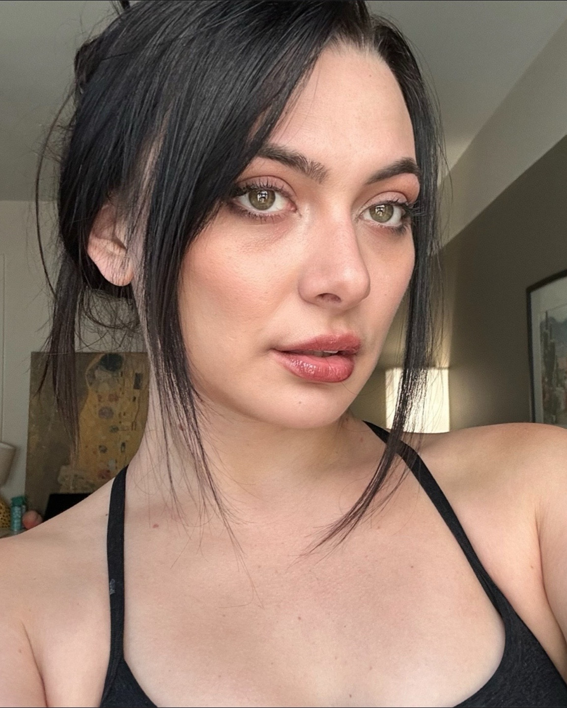 tried out a new makeup look today - very 90s inspired. Stained lips, smoky brown eyes, peachy flush. 

#LTKFindsUnder50 #LTKBeauty #LTKSeasonal