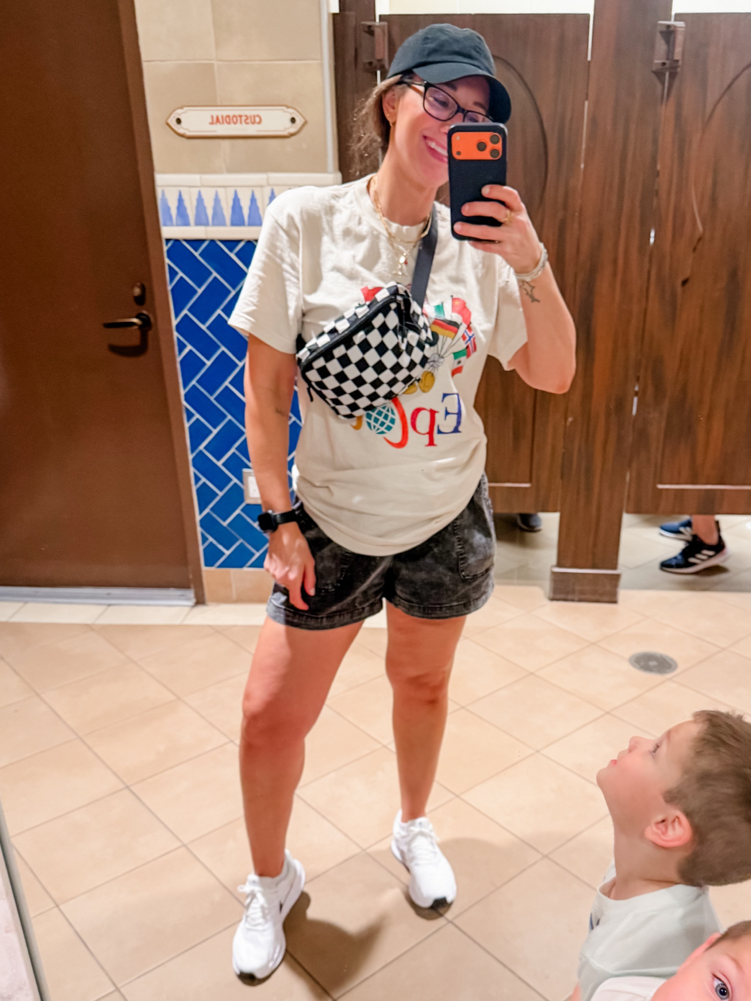 Epcot Comfy!

#LTKmomlife #LTKootd #LTKgrwm