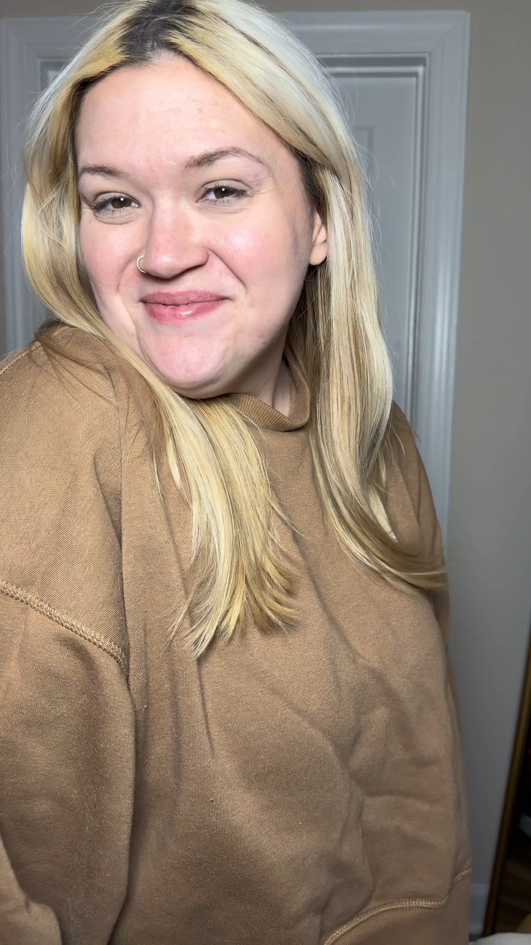 Some days call for soft clothes and lower expectations.
Headache + blah mood, but I’ve got my favorite leggings, a cropped sweatshirt, and house shoes that understood the assignment.
Ready for whatever this Monday wants to throw at me — comfortably.
Everything I’m wearing is linked so you can have a “do the bare minimum but look cute” kind of day too.

#LTKdayinmylife #LTKootd #LTKmorningroutine