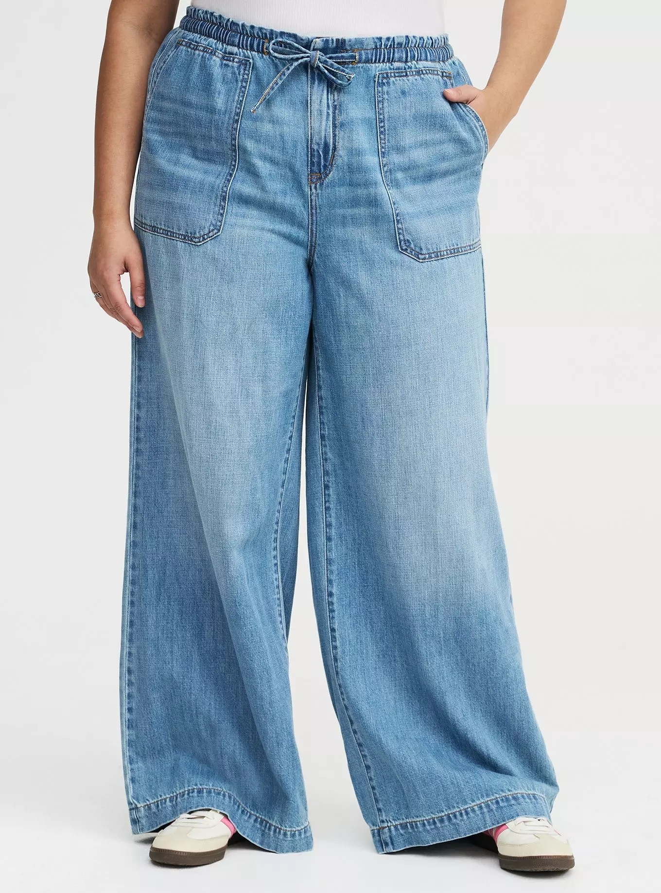 High-Rise Wide-Leg Loose Jean | Torrid (US & Canada)