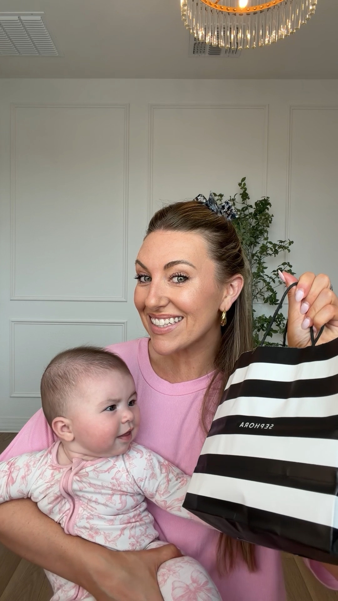 Sephora haul!! Use code SPRINGSALE

What I got at Sephora!

Brow gel: warm medium brown 
Saie cream bronzer: fair bronze 
Makeup forever skin tint: 05
Haus lab foundation; 250
Charlotte Tilbury skin tint: 5 medium 