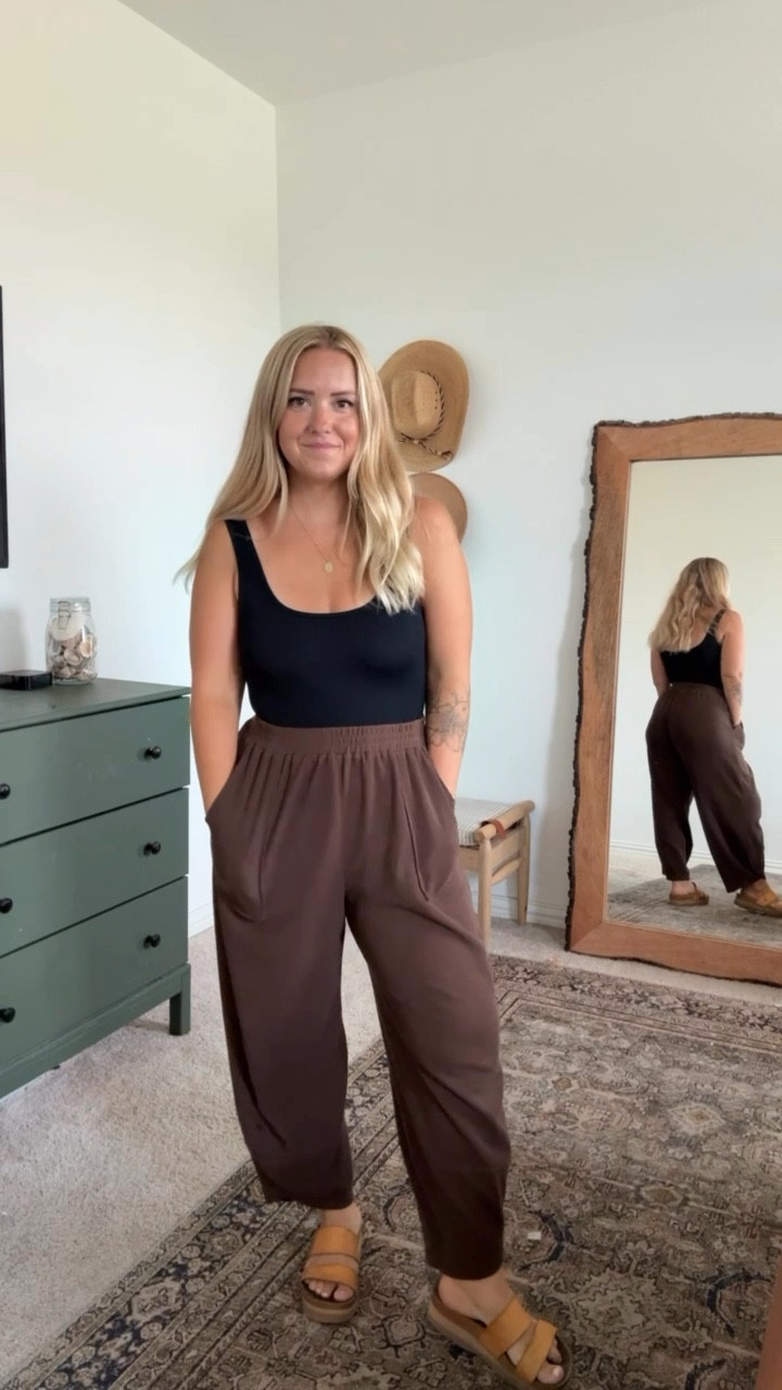 5’2” | 155lbs | wearing a large bodysuit and medium pants

#LTKSeasonal #LTKMidsize #LTKFindsUnder50