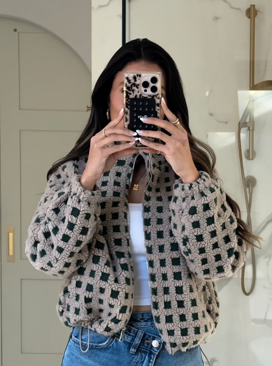 Scroll to shop!! Follow for more!!! Xo! ✨

#LTKFindsUnder100 #LTKGiftGuide #LTKHoliday