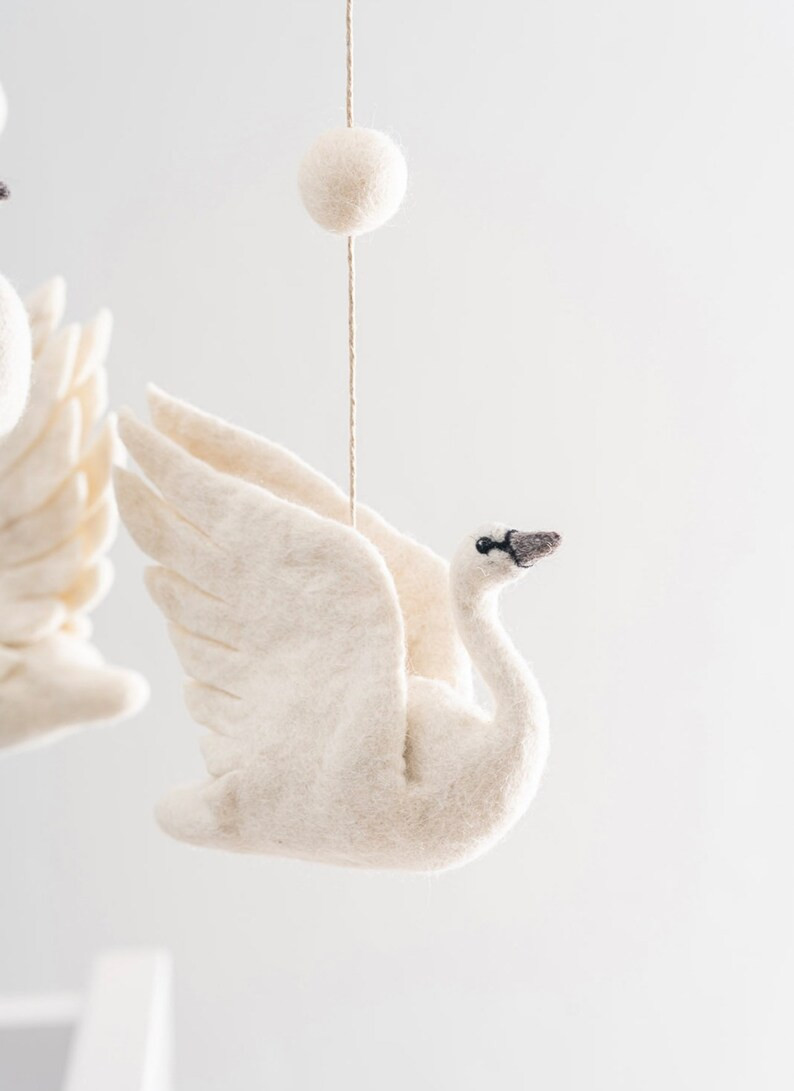 Swan Swan Mobile Felt Swan Swan Decor Ballerina Nursery Baby Mobile , Swan Art , Vintage Swan , N... | Etsy (US)