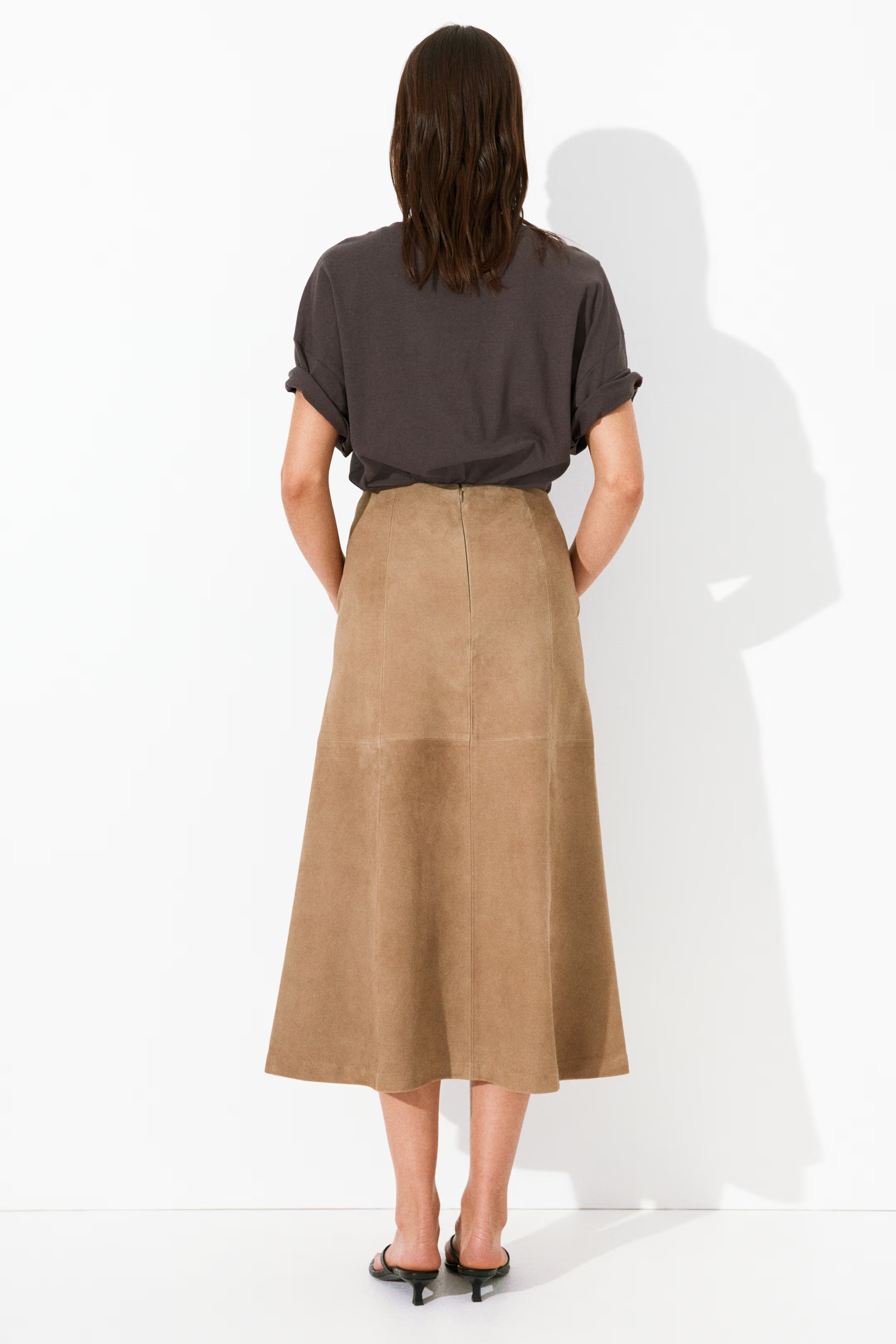 A-line suede skirt - Beige - Ladies | H&M GB | H&M (UK, MY, IN, SG, PH, TW, HK)
