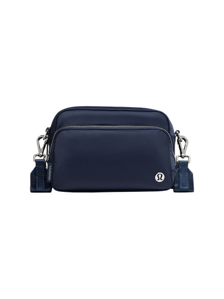 Everywhere Crossbody Bag 2L | Lululemon (US)