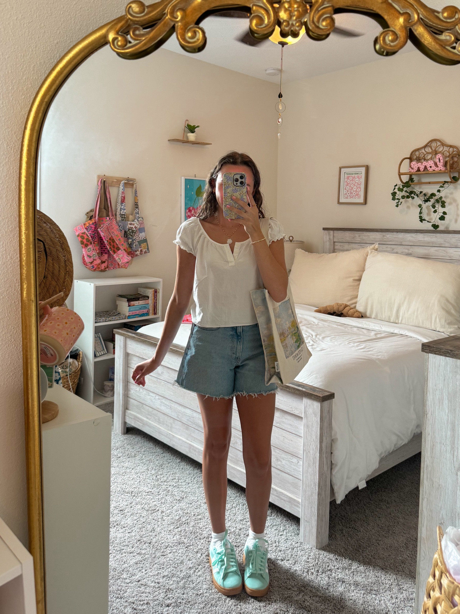 spring outfit 🌸
- top is brandy melville 
- shorts are abercrombie size 25
- adidas linked, size 7.5 TTS 

#LTKShoeCrush #LTKTravel #LTKSeasonal