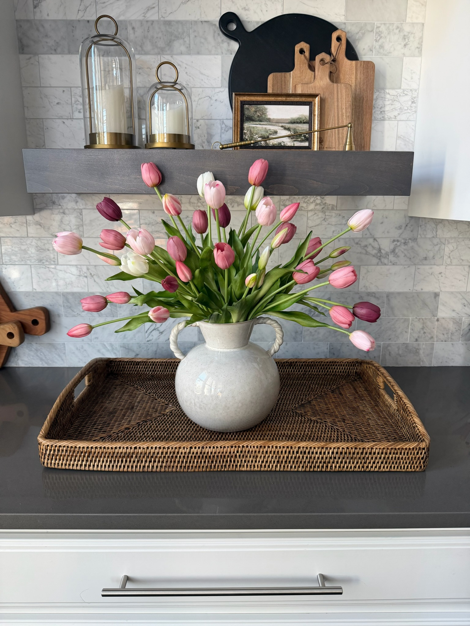 Another season another faux stem refresh 🌷 These tulips were sourced from Amazon! 👏🏼

#amazon #amazonhome #fauxstems #fauxflorals #springflowers #homedecor #homedesigninspo #kitchendecor

#LTKHome #LTKSeasonal #LTKdayinmylife