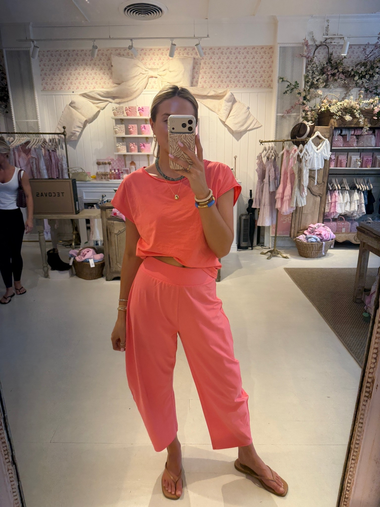 My actual favorite amazon set I have ever found bought and worn. So so comfy. A legit look for less! In a small. #amazon #sets