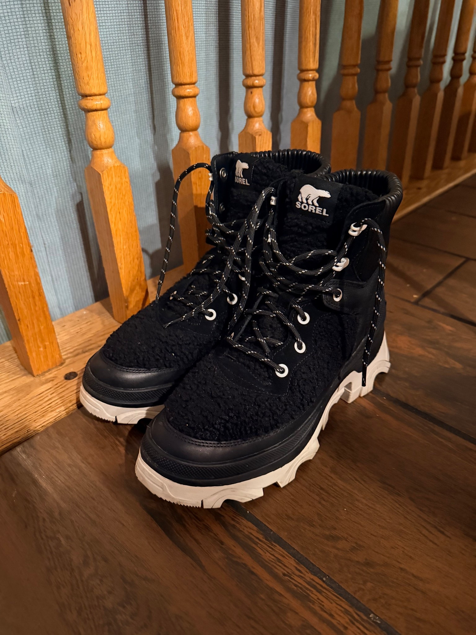 The temps have been dropping so I had to break out the boots! I love the texture on these and the classic #Sorel sole. I’ve tagged these and a few other options below! 

#LTKSeasonal #LTKHoliday #LTKGiftGuide